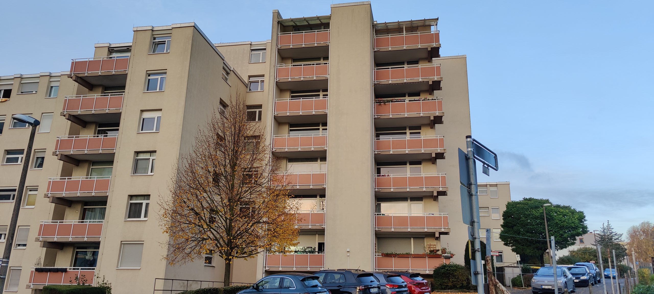 Mehrfamilienhaus mit zentraler Trinkwasserversorgung – Service durch H2O Innovationen GmbH